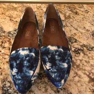 Cute size 7 loafers